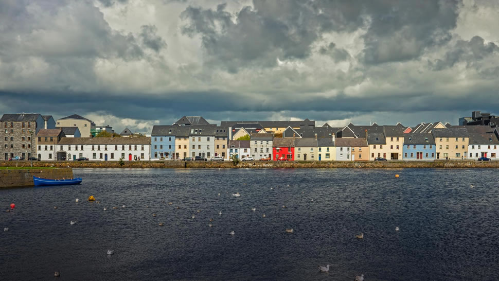 戈尔韦港，爱尔兰戈尔韦 (© ClaudineVM/Getty Images)