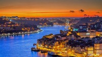 波尔图，葡萄牙 (© Kanuman/Shutterstock)