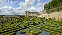 维朗德里城堡及花园，卢瓦尔河谷，法国 (© VLADJ55/Shutterstock)