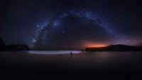 西南阿连特茹和维森廷海岸自然公园上空的银河，葡萄牙 (© Daniel Garrido/Getty Images)
