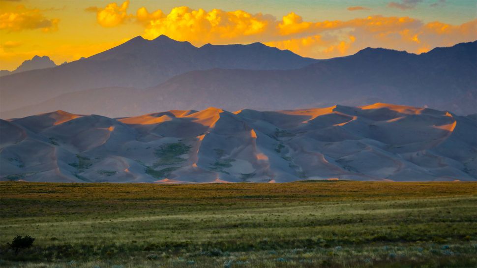 大沙丘国家公园和保护区，美国科罗拉多州 (© Y Paudel/Getty Images)