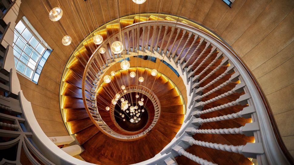 塞西尔布鲁尔楼梯，伦敦，英国 (© Yiran An/Getty Images)