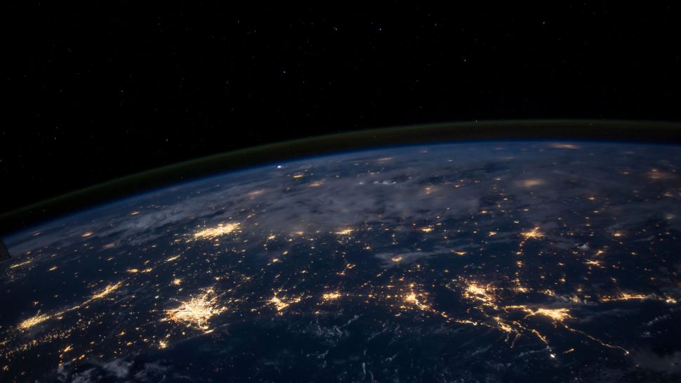 从地球上空225英里处俯瞰墨西哥湾沿岸各州的夜间景象 (© Stocktrek Images/Getty Images)
