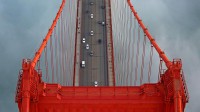 旧金山金门大桥鸟瞰图，美国加利福尼亚州 (© Alex Menendez/Aurora Photos)