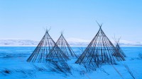 萨米帐篷的结构，挪威芬马克 (© Céleste Manet/plainpicture)