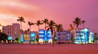 迈阿密滨海大道，美国佛罗里达州 (© Guido Cozzi/Offset/Shutterstock)