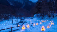 汤西川温泉雪屋祭，日本栃木县 (© Em7/Shutterstock)