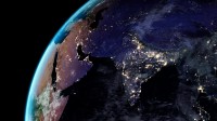夜晚的地球 (© NASA)