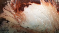 火星快车号传来的火星南极冰盖图像 (© ESA/DLR/FU Berlin/Bill Dunford)