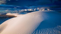 白沙国家公园中的石膏沙丘，新墨西哥 (© Grant Kaye/Cavan Images)
