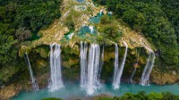 圣路易斯波托西州的Tamul瀑布，墨西哥 (© Robert Harding World Imagery/Offset by Shutterstock)