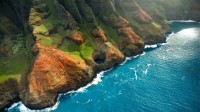 Nā pali海岸上的Bright Eye海蚀洞，夏威夷考艾岛 (© jimkruger/Getty Images)