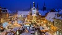 韦尼格罗德的圣诞市场，德国萨克森-安哈尔特州 (© Krzysztof Baranowski/Moment/Getty Images)