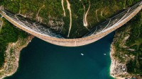 瓦伦蒂诺大坝，意大利伦巴第大区布雷西亚省 (© wmaster890/Getty Images)