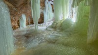埃本冰洞，密歇根上半岛，美国 (© Dean Pennala/Shutterstock)