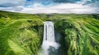 斯科加瀑布，冰岛 (© Maridav/Shutterstock)