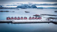 传统钓鱼小屋，斯沃尔韦尔，罗弗敦群岛，挪威 (© Roberto Moiola/Sysaworld/Getty Images)