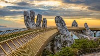 金桥，巴拿山，岘港，越南 (© Hien Phung Thu/Shutterstock)