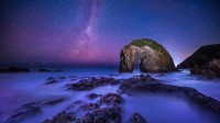 马头岩上空的银河, 新南威尔士州, 澳大利亚 (© Philip Thurston/Getty Images)
