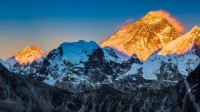 珠穆朗玛峰峰顶，萨加玛塔国家公园，尼泊尔 (© fotoVoyager/Getty Images)