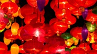 庆祝中秋节的中国灯笼 (© LeeYiuTung/Getty Images)