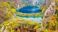 普利特维采湖群国家公园，克罗地亚 (© Jan Wlodarczyk/Alamy)